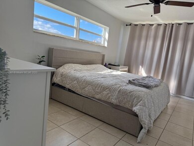 1670 NE 191st St unit 1153, Miami, FL 33179 - photo 5