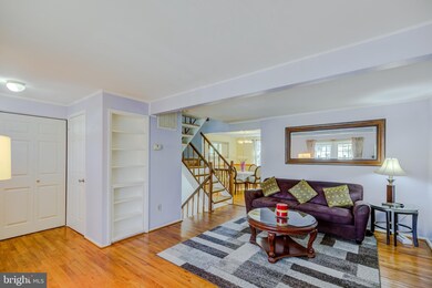 8671 Bent Arrow Ct, Springfield, VA 22153 - photo 7