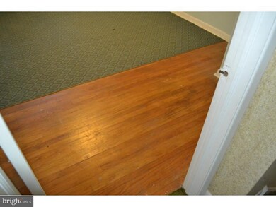 27 Golf Rd, Darby, PA 19023 - photo 6