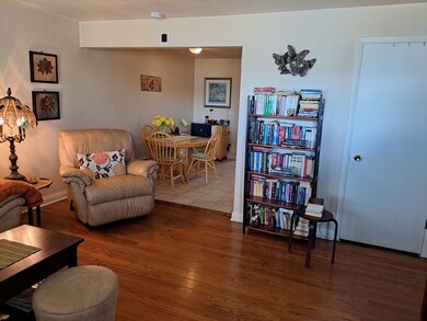 4751 25th Ave unit 7, Schiller Park, IL 60176 - photo 5