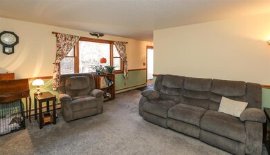 131 Tina Dr unit A, Pembroke, NH 03275 - photo 2