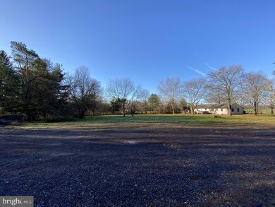 414 Store Rd unit B, Harleysville, PA 19438 - photo 4