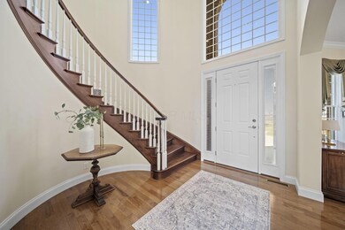 10 Grand Foyer