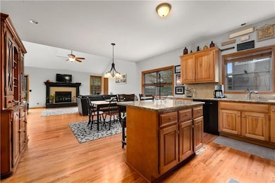 601 S Adams St, Raymore, MO 64083 - photo 4