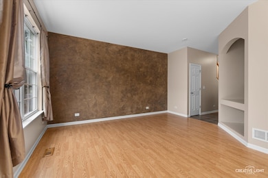 2212 Gallant Fox Cir unit 702, Montgomery, IL 60538 - photo 4