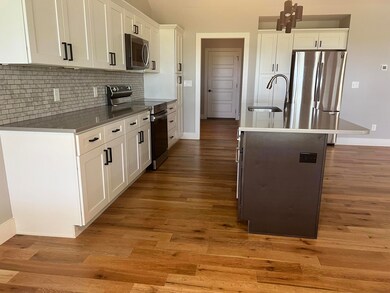 564 Harvest Ln, Harrodsburg, KY 40330 - photo 4