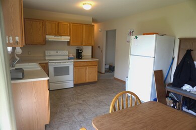 2354 Aspen St, Janesville, WI 53546 - photo 3