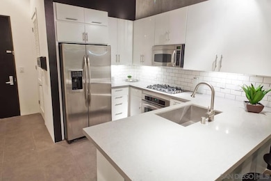 M2i unit 706, San Diego, CA 92101 - photo 5