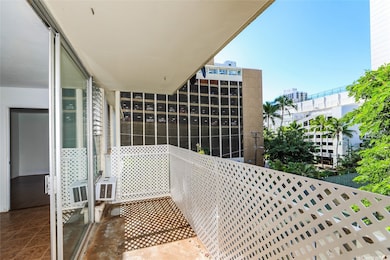 222 Liliuokalani Ave unit 501, Honolulu, HI 96815 - photo 3