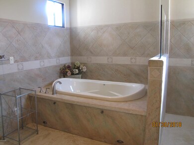Jacuzzi tub, MBa