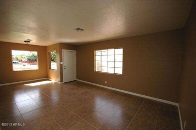 2246 E Willetta St, Phoenix, AZ 85006 - photo 4