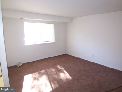 11909 Tarragon Rd unit H, Reisterstown, MD 21136 - photo 3