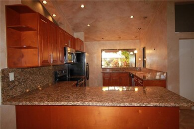 7274 Papaya Way, Tamarac, FL 33321 - photo 4