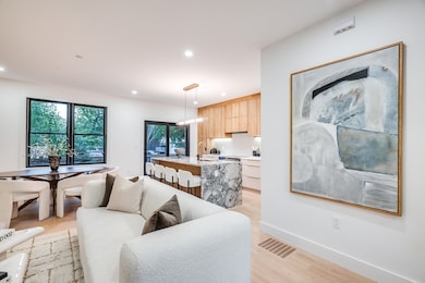 290 Watertown St unit 3, Newton, MA 02458 - photo 3