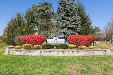 2171 Canterbury Cir, Akron, OH 44319 - photo 4