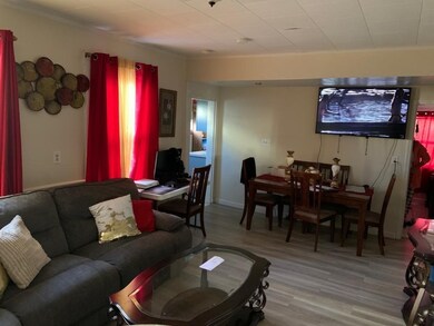 98 Foster St, Lawrence, MA 01843 - photo 4