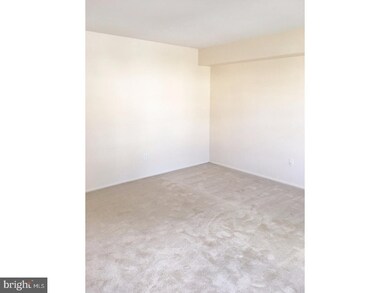 42 Eisenhower Cir, Whitehall, PA 18052 - photo 3