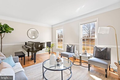 5907 Merritt Place, Falls Church, VA 22041 - photo 6