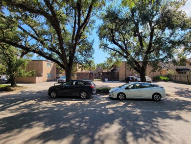 1530 Heights Blvd unit 9, Houston, TX 77008 - photo 2