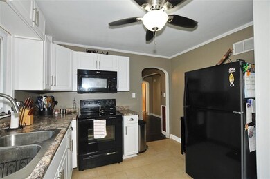 467 Pickett St, Plainfield, IN 46168 - photo 6