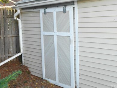 Storage on the side of the workshop
