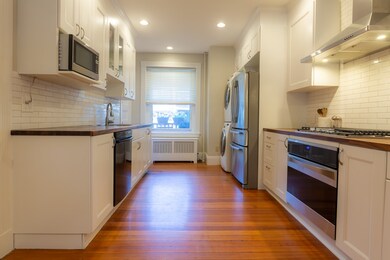 11 Grovenor Rd unit 4, Jamaica Plain, MA 02130 - photo 4