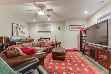 6131 N Richmond St unit 1W, Chicago, IL 60659 - photo 6