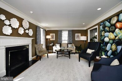 8101 Horseshoe Ln, Potomac, MD 20854 - photo 5