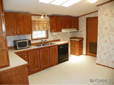 28 Austin Hunter Ln, Leicester, NC 28748 - photo 7