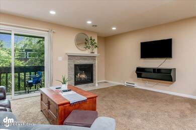 03-Living Room_MAX2246-Edit-Edit