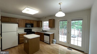 1974 Teasel Ct, Woodbridge, VA 22192 - photo 4