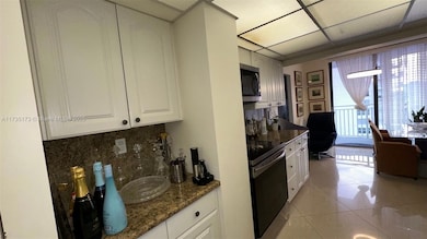 Winston Towers 600 unit 1909, Sunny Isles Beach, FL 33160 - photo 3