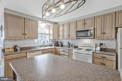 362 Cambridge Place, Prince Frederick, MD 20678 - photo 3