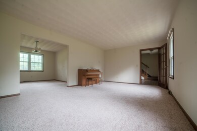 1141 Fairway Blvd, Columbus, OH 43213 - photo 7