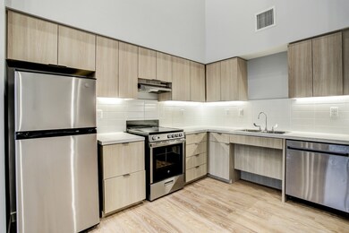 3113 Saint Charles St unit 360, Houston, TX 77004 - photo 7