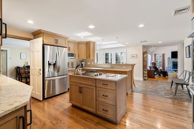 25 Dunster Rd, Needham Heights, MA 02494 - photo 5