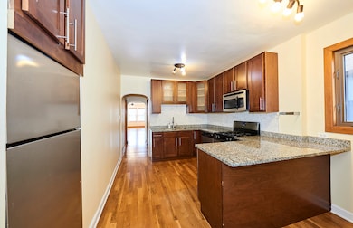 3222 W Warner Ave unit 1, Chicago, IL 60618 - photo 5