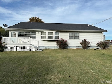 304 Crestview Dr, Steeleville, IL 62288 - photo 4