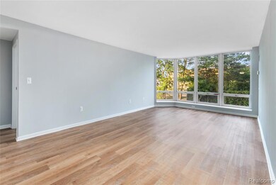 250 E Crescent, Detroit, MI 48207 - photo 7