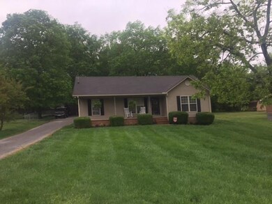 1304 Glenoaks Rd, Shelbyville, TN 37160 - photo 3