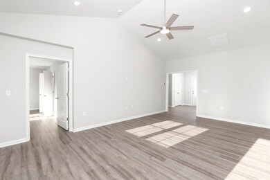 212 Spring Run Ln, Waynesboro, VA 22980 - photo 4