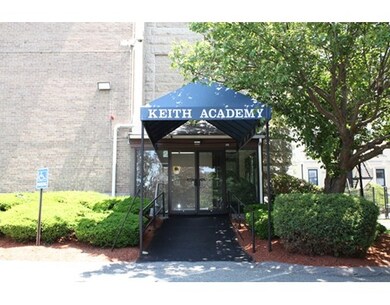 195 Thorndike St unit 2-210, Lowell, MA 01852 - photo 2