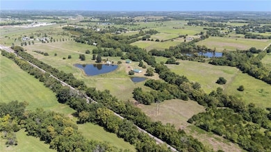 27627 W 335th St, Osawatomie, KS 66064 - photo 5