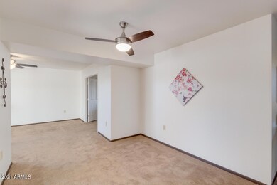 10511 W Highwood Ln, Sun City, AZ 85373 - photo 4