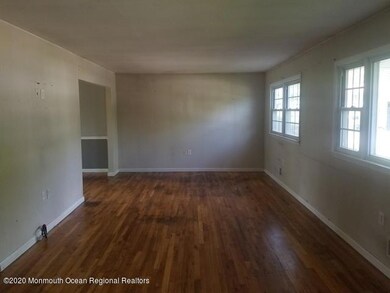 351-697745 Living room 1
