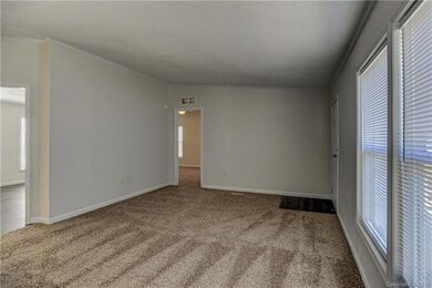 1026 Cass St, Statesville, NC 28677 - photo 4