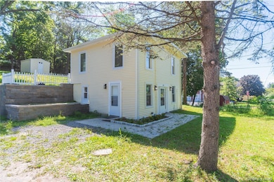 102 Dowling St, Newburgh, NY 12550 - photo 3