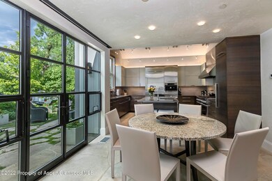 Kitchen-&-Dining-Area