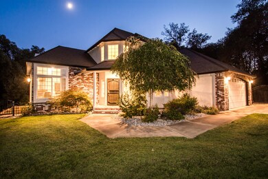 3366 Middleton Ln, Redding, CA 96002 - photo 2