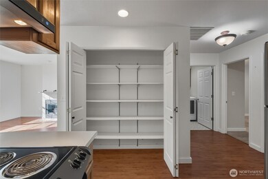 126 E Grover St unit 6, Lynden, WA 98264 - photo 6